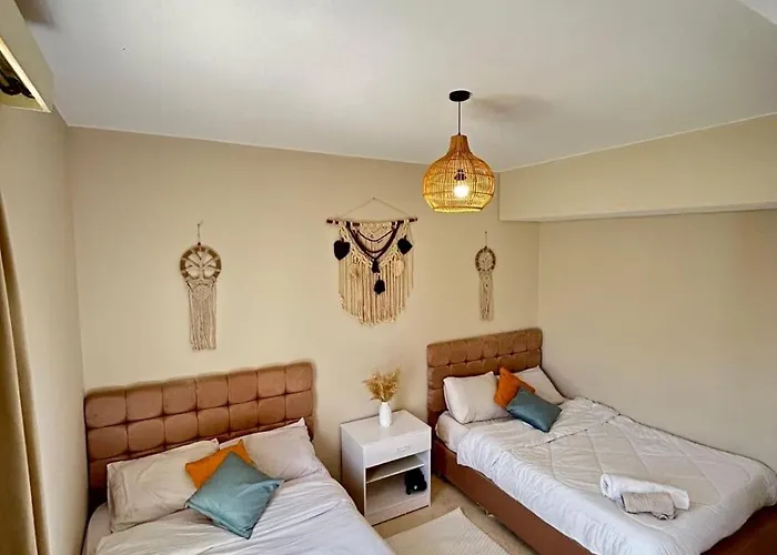 Mangrove 2 Bedrooms