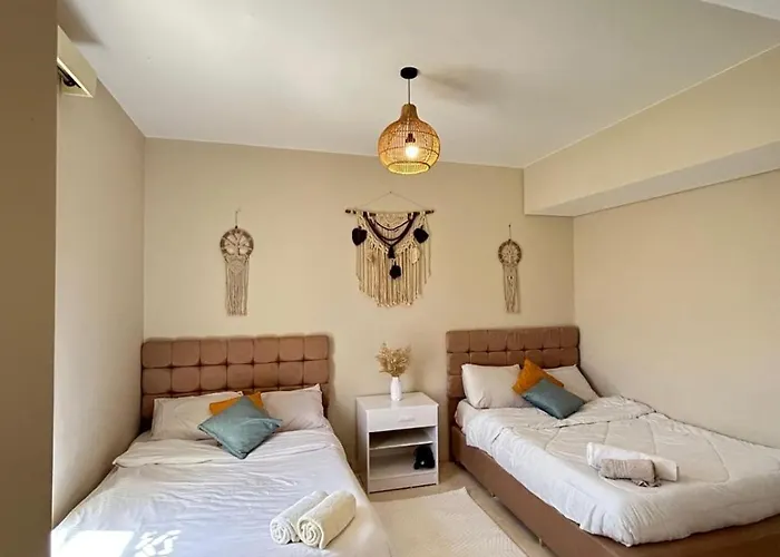 Mangrove 2 Bedrooms *